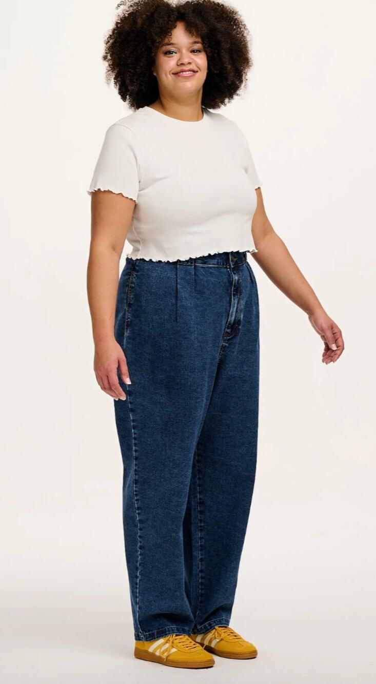 Nwt Lucy and Yak Addison Jeans Midwash Blue Pleated Tapered Size 48 R Plus